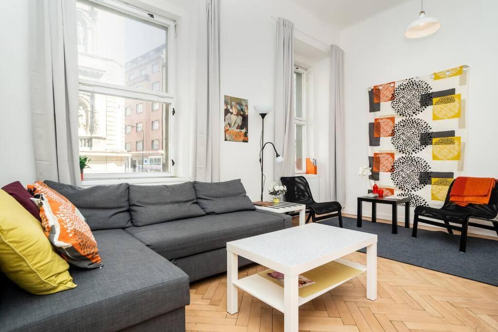 Bright, Spacious Apartment In The Historic Centre ปราก ภายนอก รูปภาพ